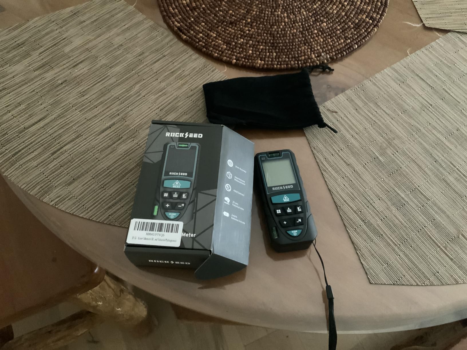 Laser Measure, RockSeed Digital Laser Distance Meter with 2 Bubble Levels, Portable M/in/Ft Unit Switching Backlit LCD and Measuring Distance/Area/Volume/Pythagorean customer photo 1