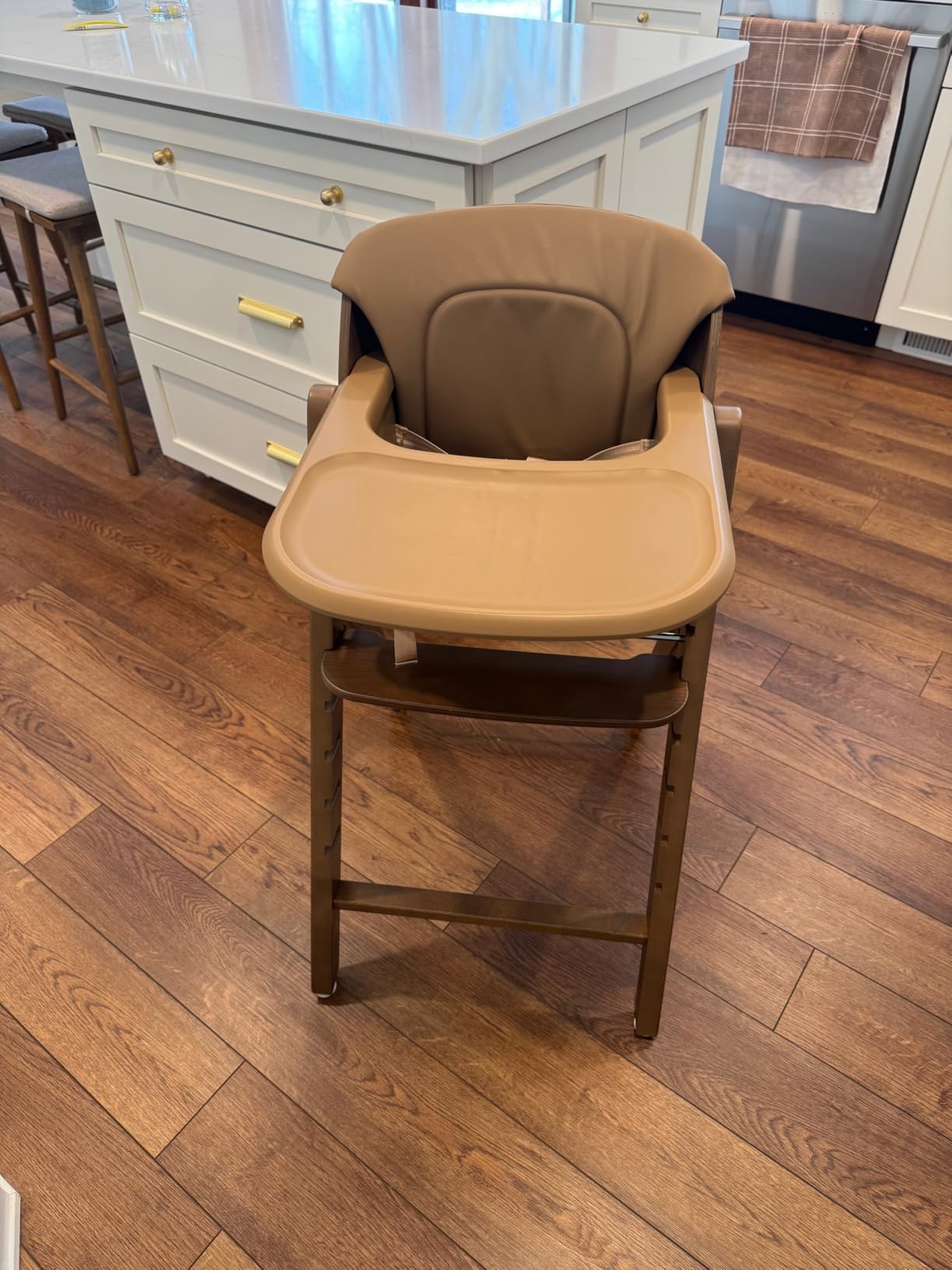 Mamazing GrowPod Pro Wooden Baby High Chair for 6 Months to 220lbs | Easy to Clean with Dual Tray, Compact Foldable Highchair for Kitchen & Dining Room, 5-Point Safety Harnesses and Guard Bar customer photo 1