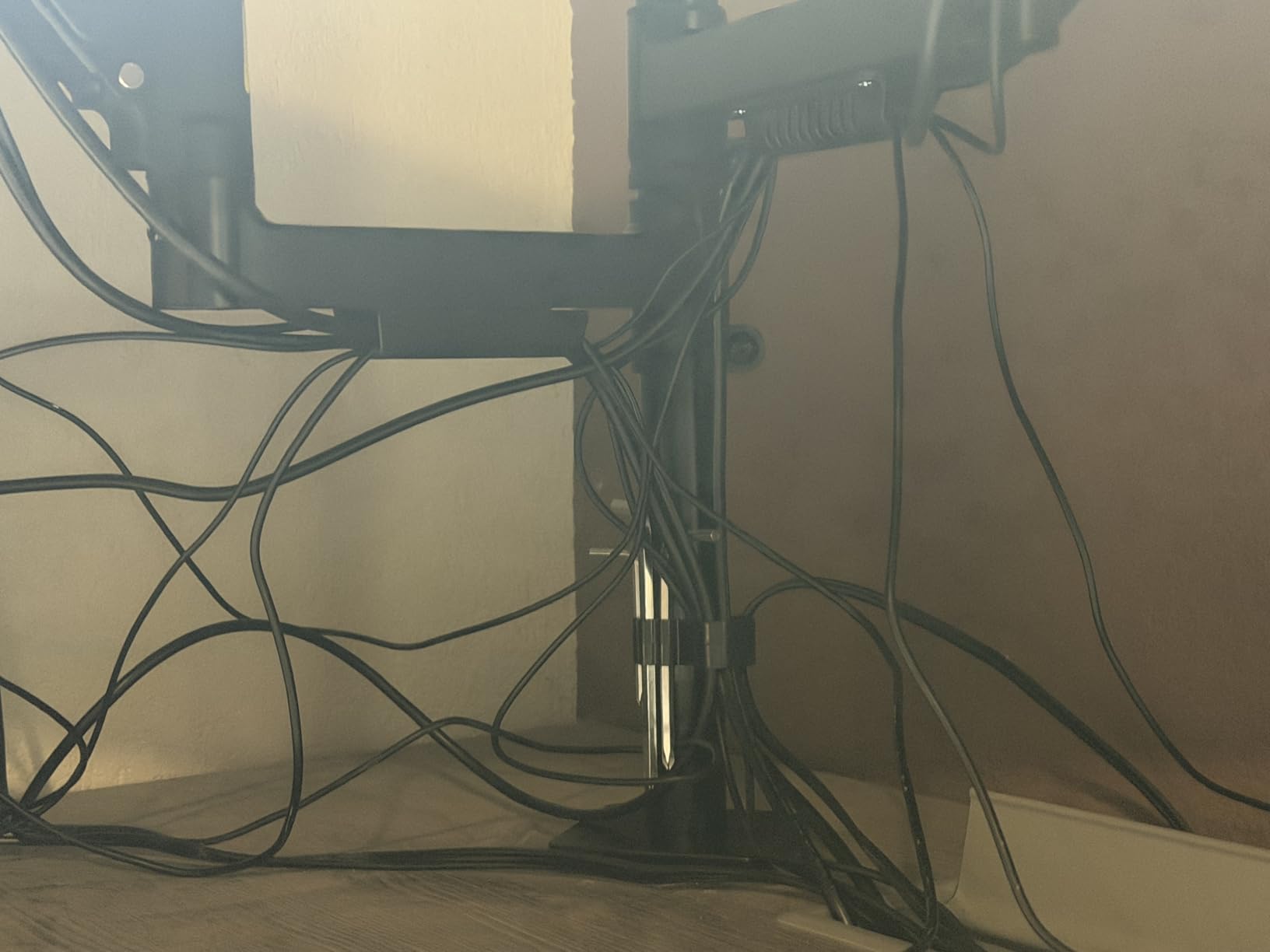 ErGear Dual Monitor Arm, Full Adjustable Monitor Mount for 13-32