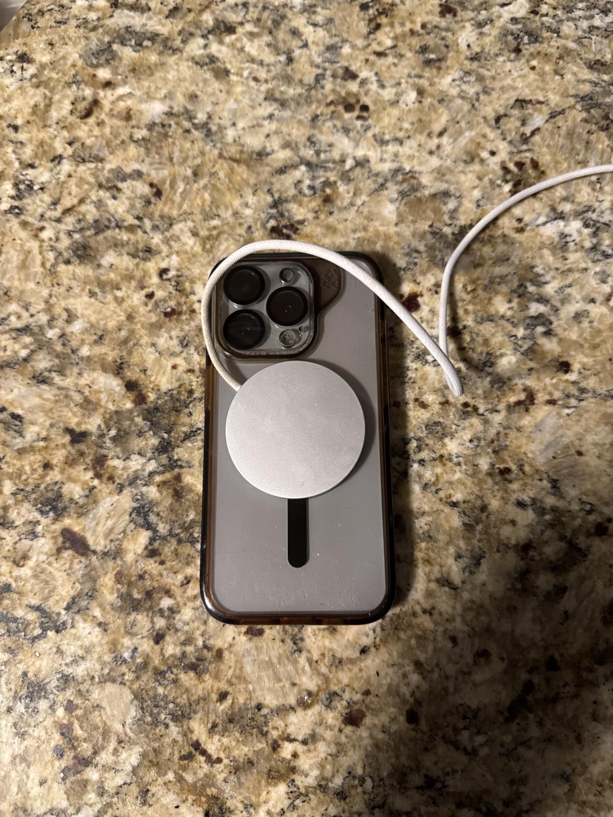 Apple MagSafe Charger (2 m): Wireless Charger with Fast-Charging Capability customer photo 2