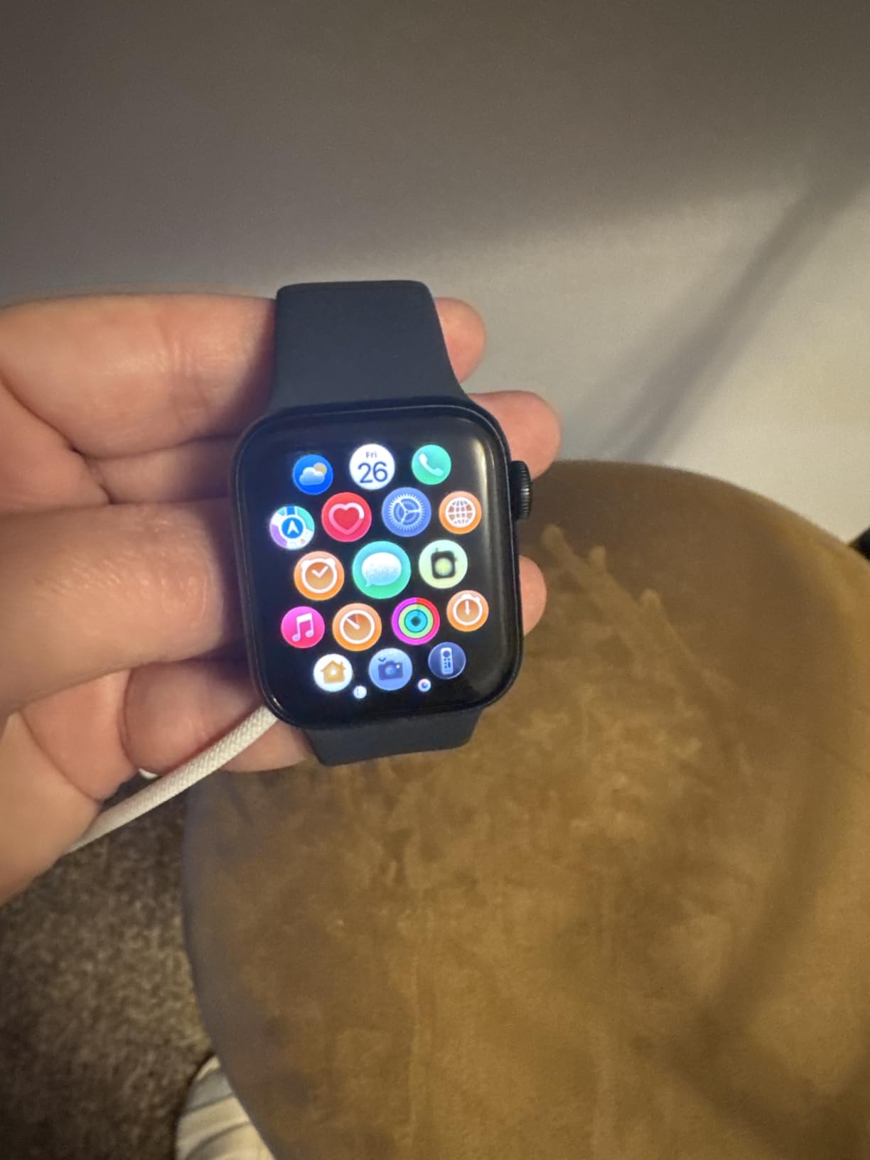 Apple Watch SE 3 [GPS 40mm] Smartwatch with Midnight Aluminum Case with Midnight Sport Band - S/M. Fitness and Sleep Trackers, Heart Rate Monitor, Always-On Display, Water Resistant customer photo 2