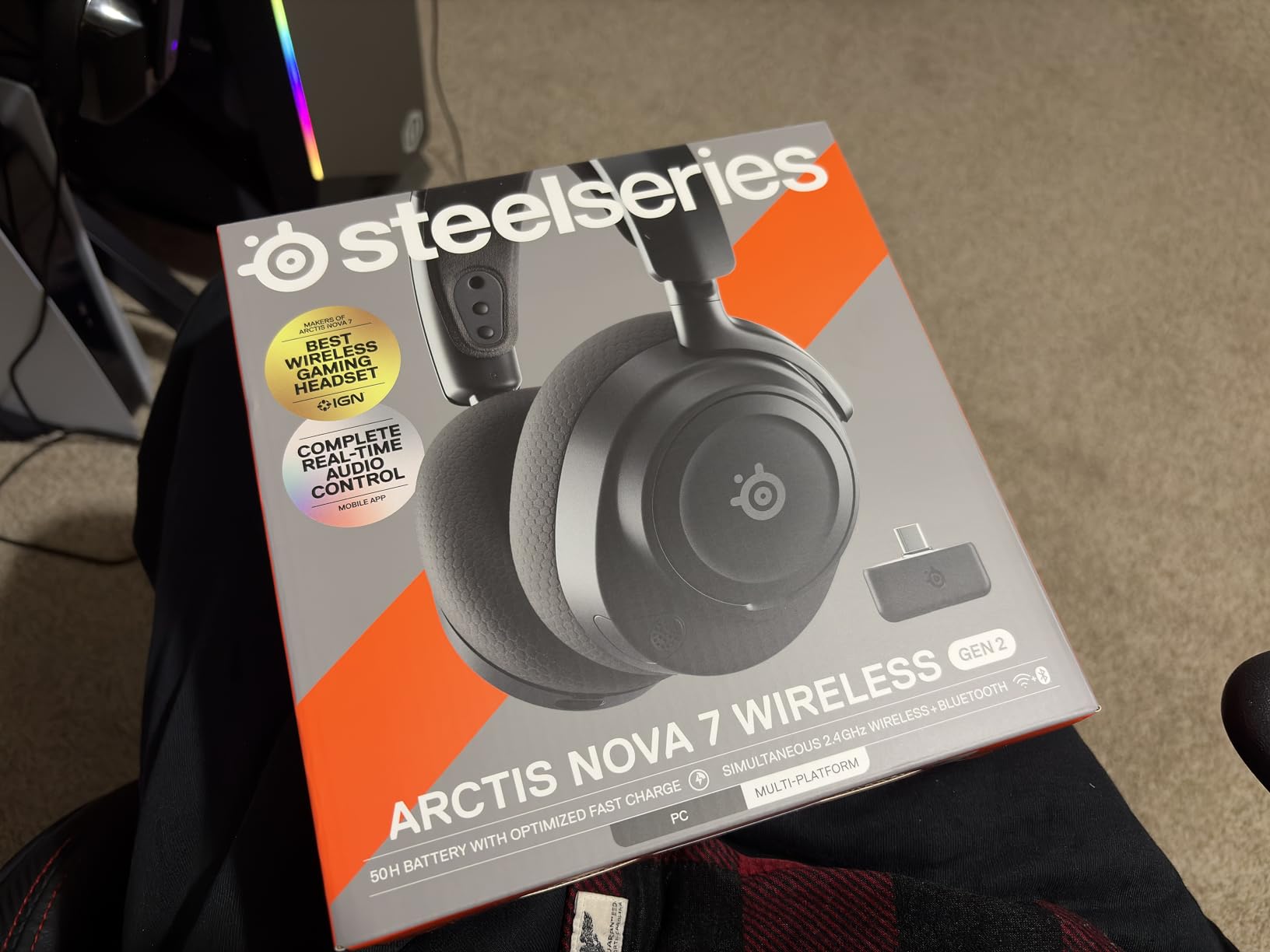 SteelSeries Arctis Nova 7 Wireless Gen 2 Gaming Headset - Real-Time App Control, 50+ HR Play, Neodymium Drivers, Mix 2.4GHz/Bluetooth, PC, PS5, PS4, Switch 1/2, Mobile - Black customer photo 2