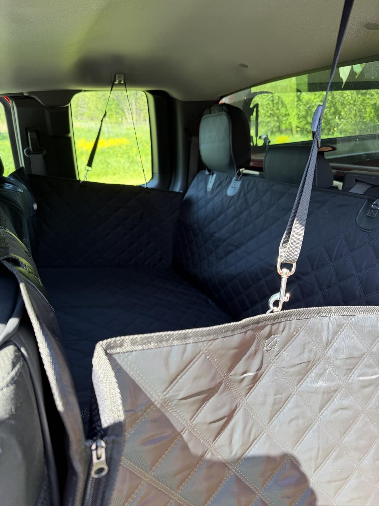 REEVAA 2.0 Hard Bottom Back Seat Cover for Large Dogs, L, Black | Foam Padding, 600 lbs Extender, 45% More Space for Large Dogs, Waterproof, Zippered Mesh Window, Fits SUVs & Small Trucks customer photo 1