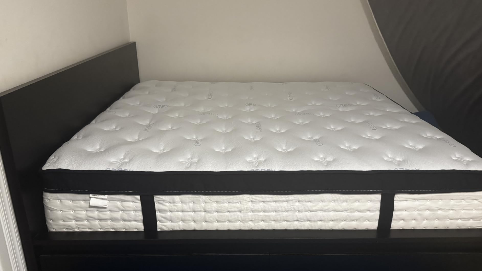 14 Inch Queen Mattress, Upgraded 7-Zone Support Hybrid Queen Size Mattress In A Box with Cooling Gel Memory Foam & Pocket Coils for Back Pain Relief, 365-Night Trial, Motion Isolation, Medium Firm customer photo 1