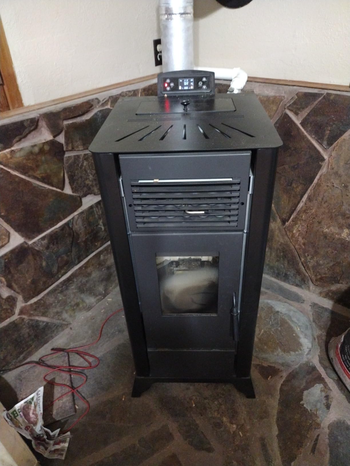 Freedom Stoves Freestanding Independence PS21 Pellet Stove with Battery Backup, Wi-Fi Capability, and Removable Legs - Heats up to 1800 sq ft. (Sandstone Grey) customer photo 1