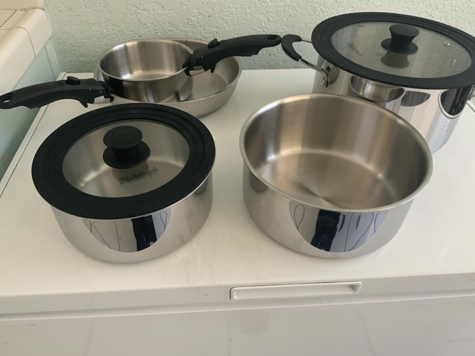 Michelangelo 14pcs Tri-Ply Stainless Steel Cookware Set with Detachable Handles, Stackable Pots and Pans Set for RVs, Small Kitchens & Apartments, Induction Compatible, Oven Safe, No Coating & No PFAS customer photo 1