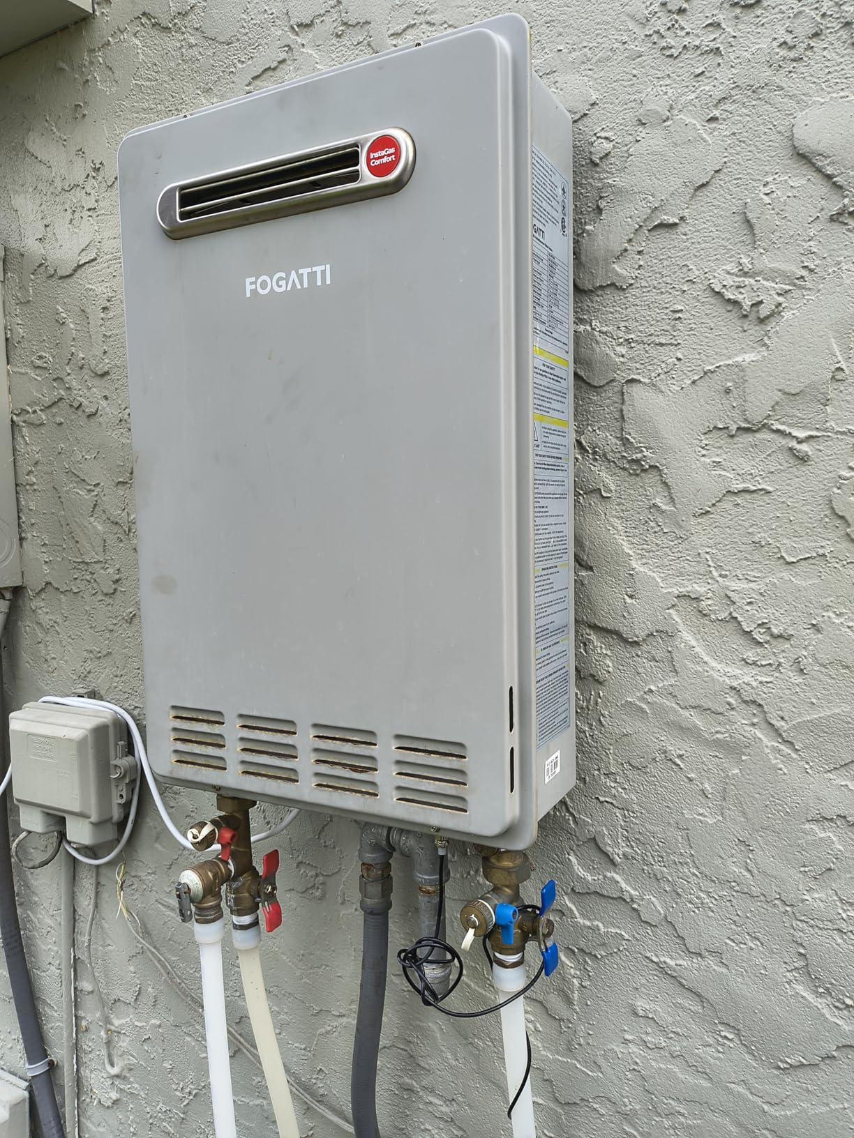 FOGATTI Tankless Water Heater Natural Gas Outdoor On Demand CSA Certified | Max 8.1 GPM 180,000 BTU Instant Water Heater Whole House customer photo 2