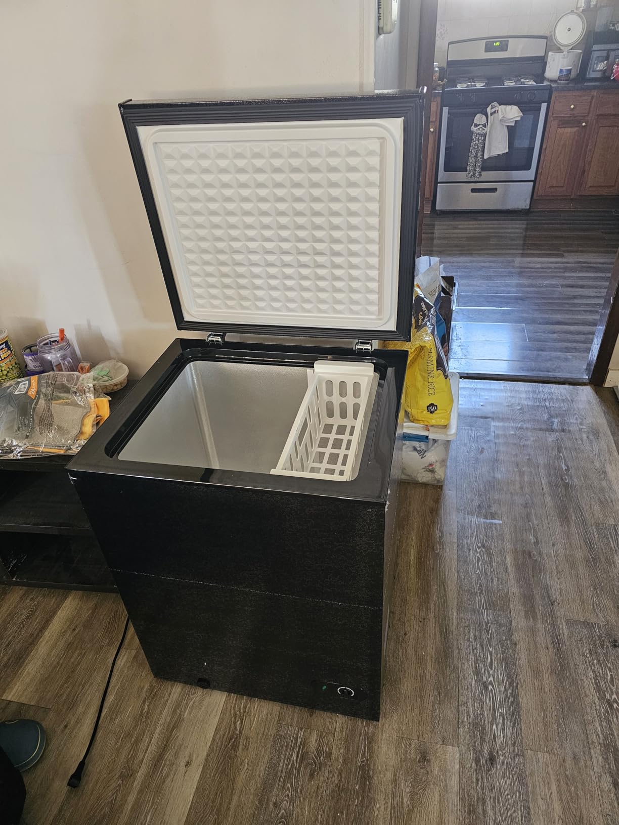 TABU 12.0 Cubic Feet Chest Freezer, Large Freestanding Deep Freezer, White | Compact, Top Opening, 7 Level Adjustable Thermostat & Removable Basket, Space-Saving, Low Noise customer photo 2