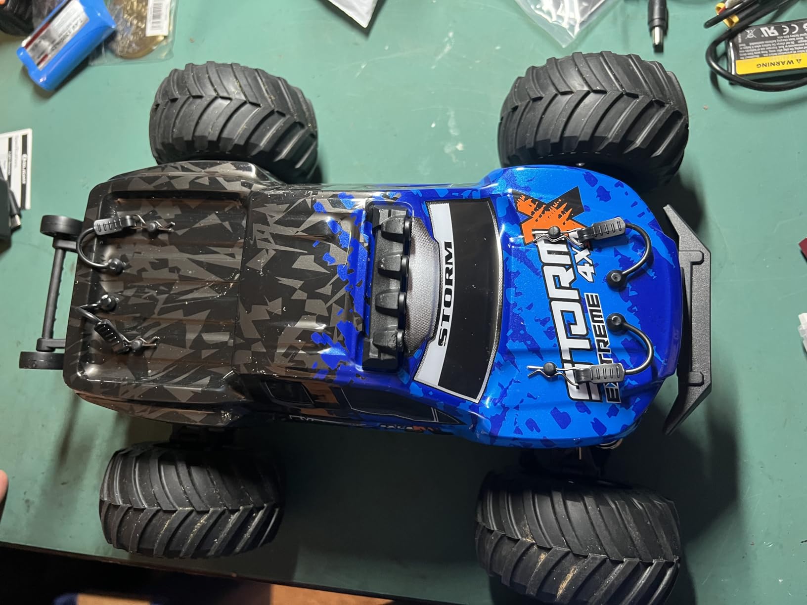 RC Cars 1:14 All Terrain Off-Road RC Truck, 4WD Fast Remote Control Car 40 KM/H, 4X4 Waterproof Monster Truck with 2x1300mAh Batteries, Metal Shocks, 6 LED Headlights, RTR RC Vehicle customer photo 1
