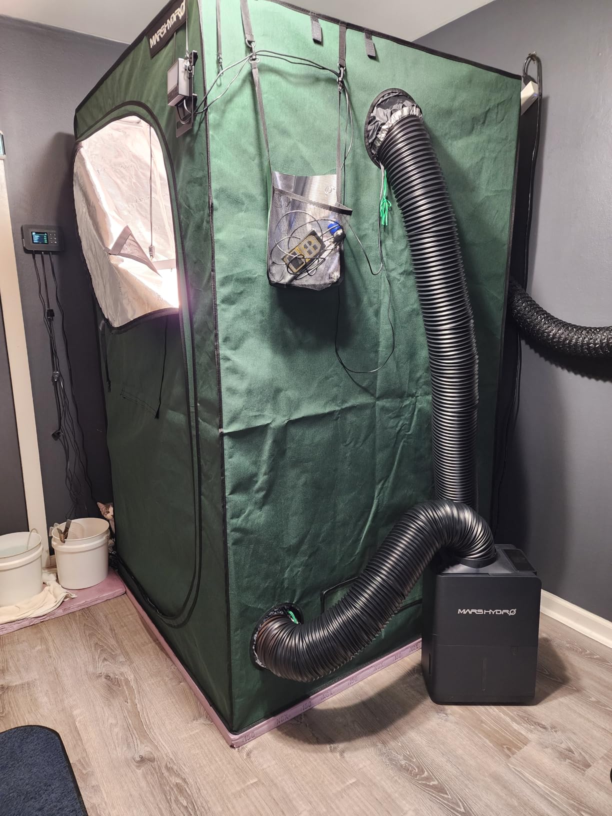 MARS HYDRO 38 Pints Plant Dehumidifier 18L/day for Grow Tent & Home | Digital Temperature & Humidity Control Display, 2.1L Water Tank, Air Duct, Drain Hose & Washable Filter customer photo 1