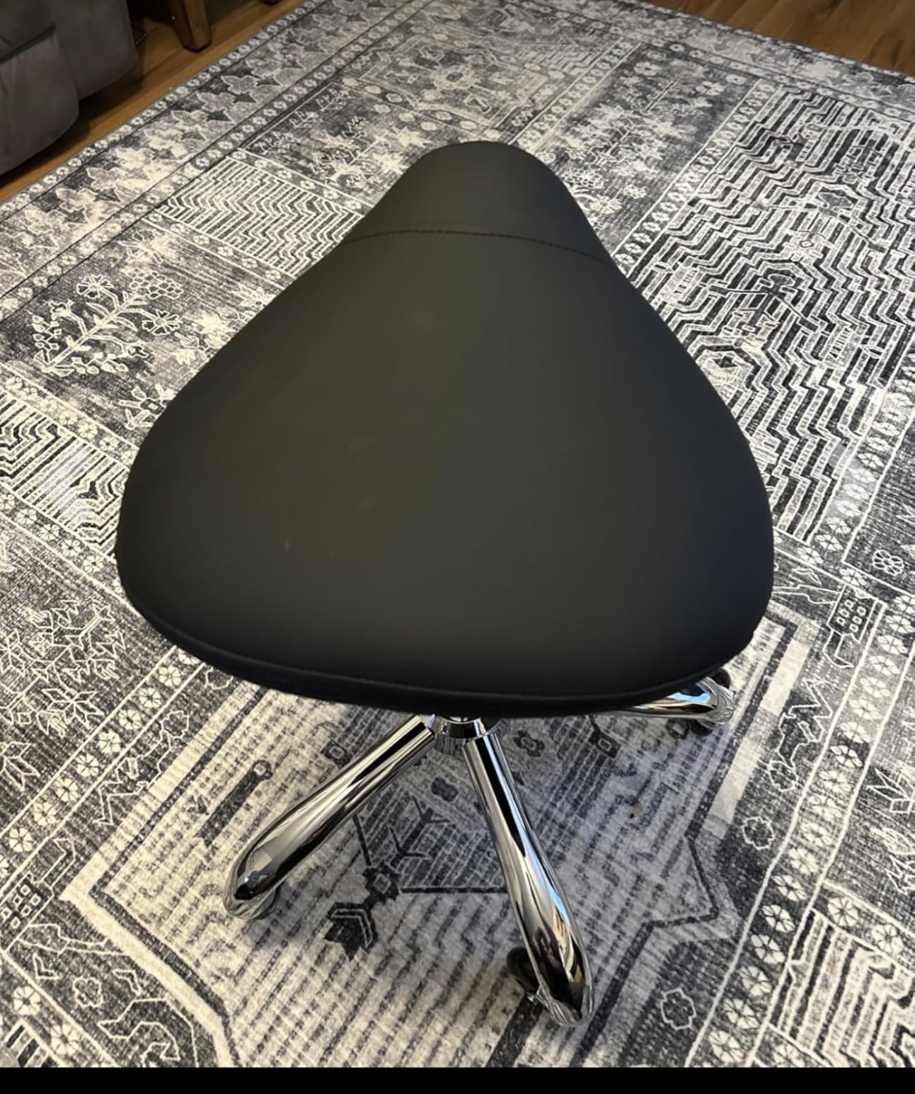 ANWBROAD Saddle Stool with Wheels Ergonomic Swivel Adjustable Rolling Stool with PU Leather Thick Wide Saddle Seat Padding Comfortable Rolling Saddle Chair for Salon Massage Clinic Black UWSS001B customer photo 2