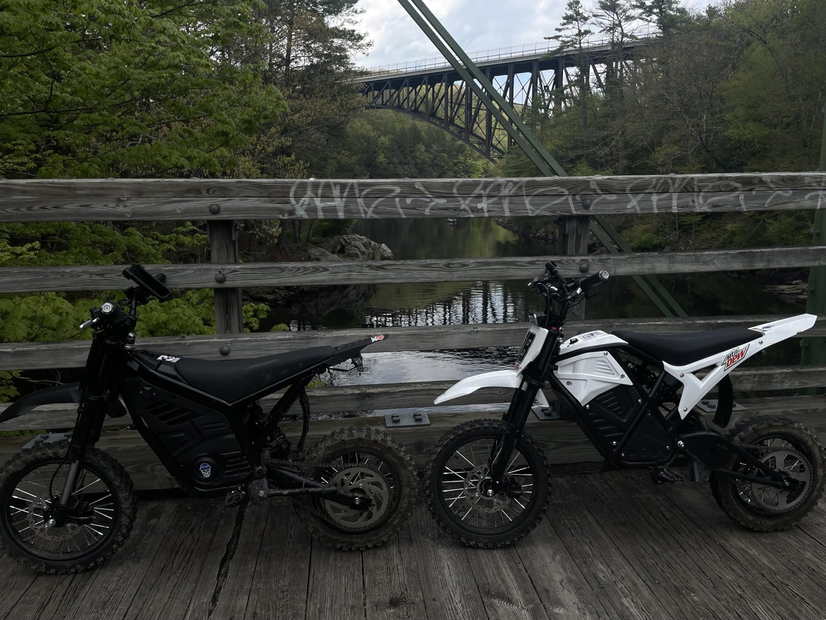 ESKUTE Electric Dirt Bike for Teens Adults, Mid-Drive Motor 3500W Peak, Electric Motorcycle 48V23Ah Battery, 53-Mile Range, 38-46mph, Hydraulic Nitrogen Dual Shock Absorbers customer photo 1