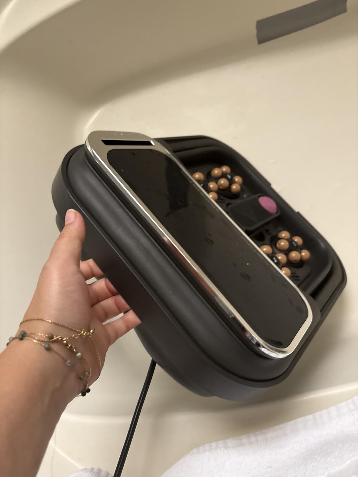 Collapsible Foot Spa Bath with Heat and Massage, Motorized Shiatsu Foot Massager Tub for Plantar Fasciitis & Stress Relief, Temp Control, Bubbles, Remote customer photo 2