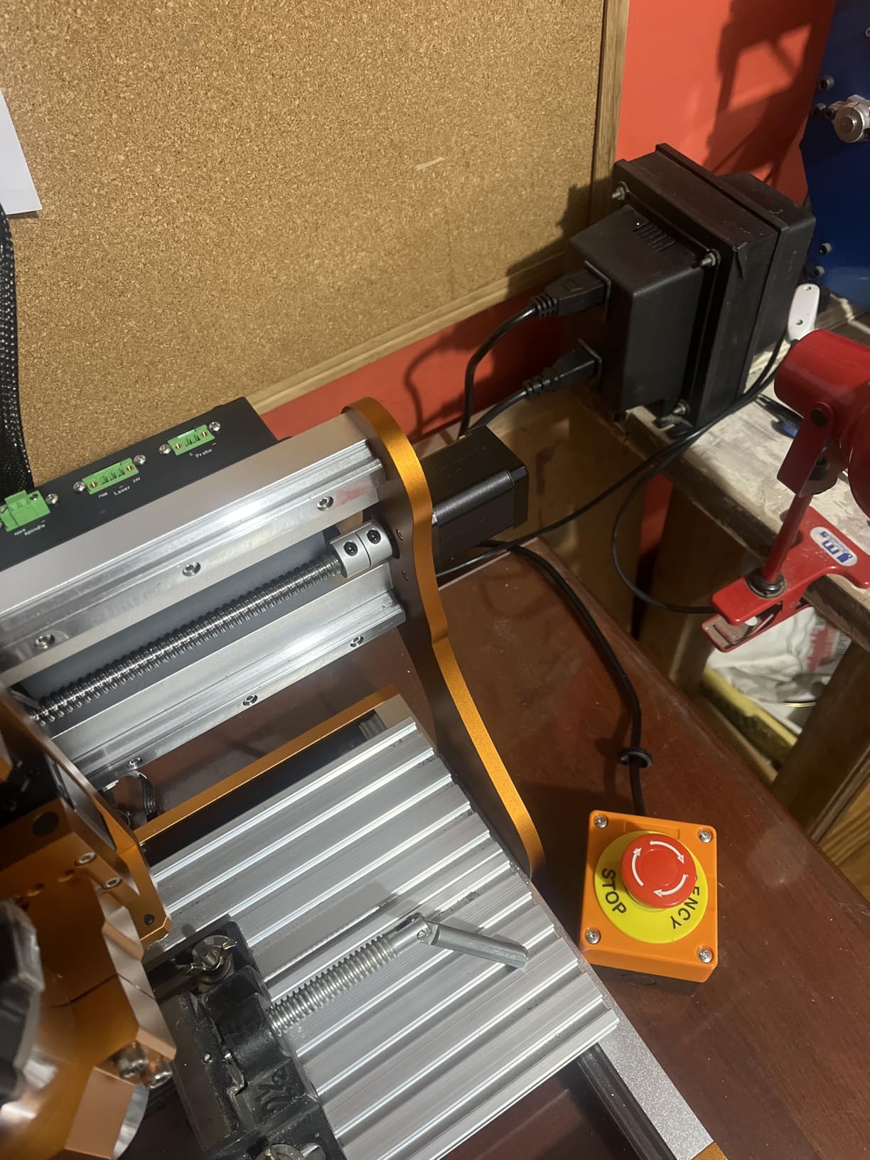 LUNYEE 3020 Nova CNC Router Machine, All-Metal XYZ Axis Linear Guides and Ball screw with 800W Trimmer Router, Suitable for Cutting Aluminum, Brass, Wood, Acrylic, MDF, and Plastics customer photo 2