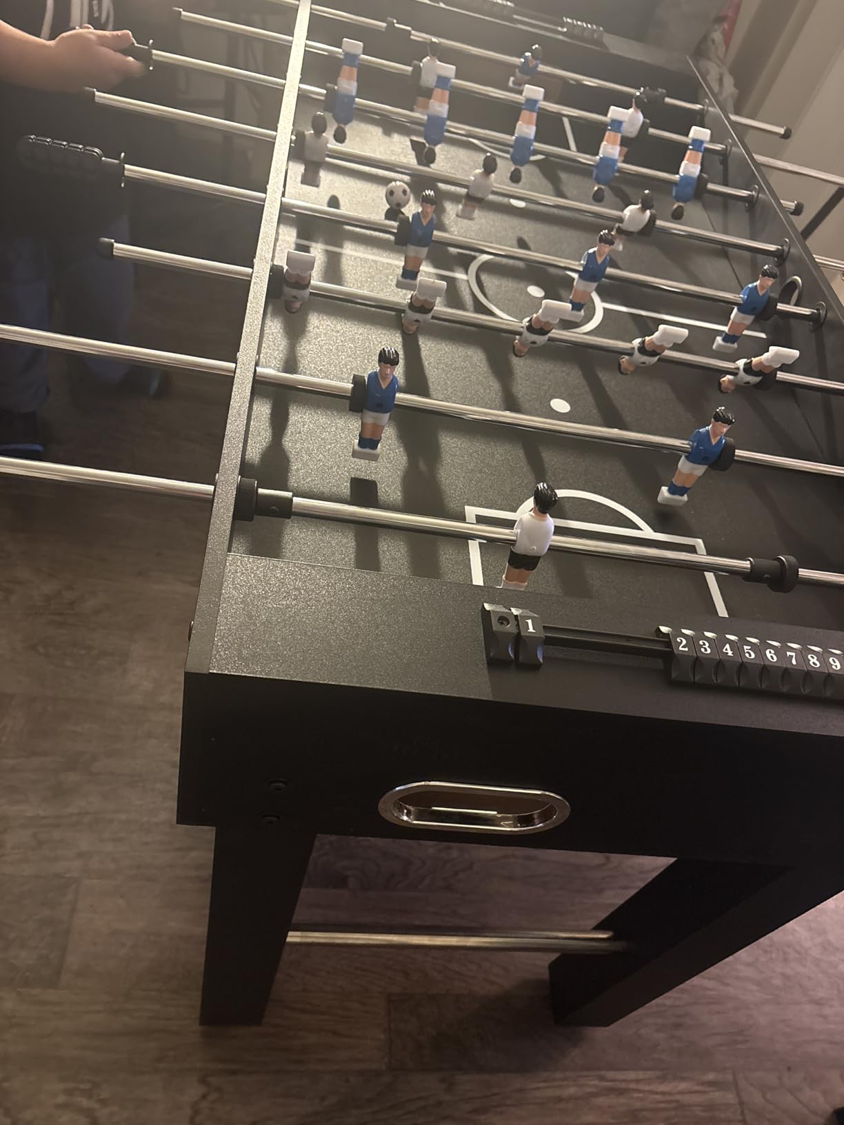 SereneLife 48in Foosball Table, Competition Size Soccer Game Table for Kids and Adults, Home Game Room Arcade Set, Leveling Legs, Engineered Wood, Chrome Steel Rods, 2 Balls, 2 Cup Holders customer photo 1