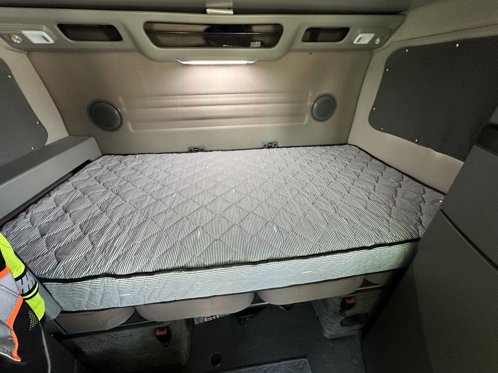 7 Inch Semi Truck Mattress - 38x80, Twin XL - Quality Foam Mattress, Medium Firm Feel, DOT Compliant Non Woven, Certified Only Safe Foams, Easy Bed in a Box Mattress Made in USA customer photo 1