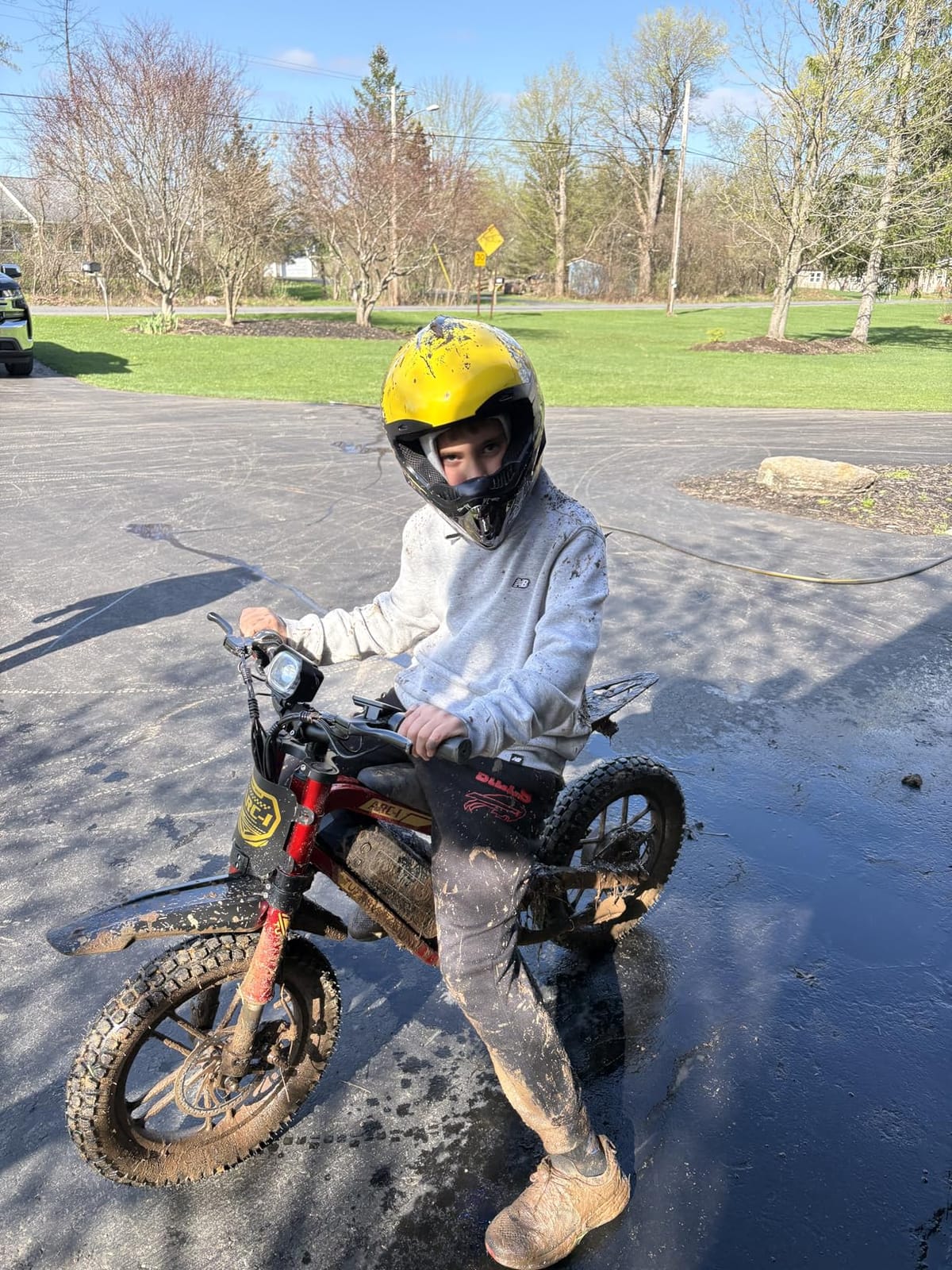 Tuttio ARC-I 36V Electric Dirt Bike for Kids 5-8, 750W Electric Motorcycle for Kids, 22MPH, Up to 25 Miles, 5-Speed Modes Mini Dirt Bike, 16
