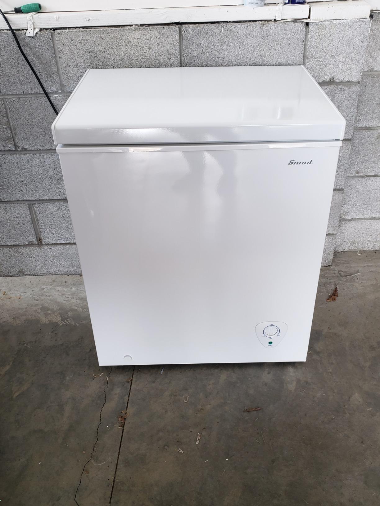 SMETA Chest Freezer 18 Cubic Feet, Deep Freezers Large Storage with 1 Basket, Free-Standing Freezer Chest Garage Ready, 4 Wheels, Low Noise, Energy Saving, Top Door, White customer photo 1