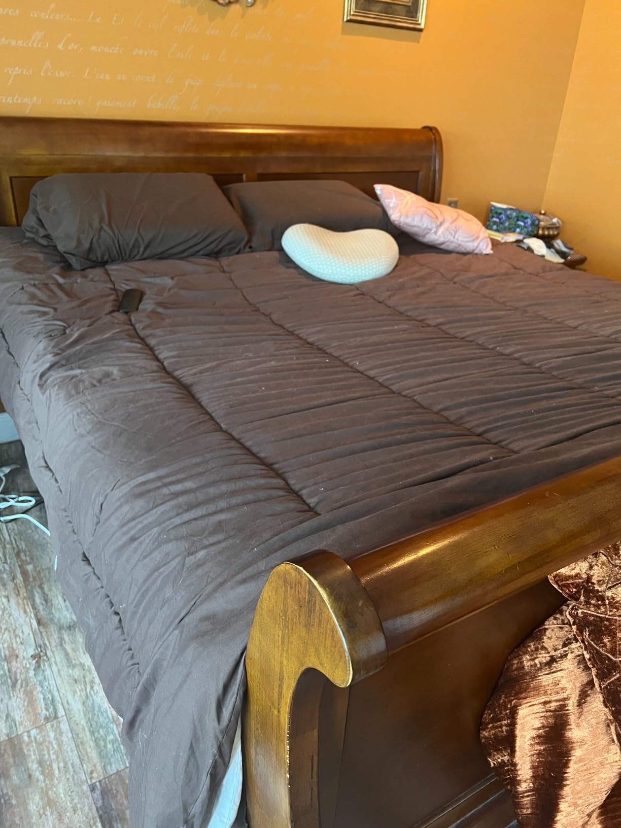 Premium Split King Adjustable Bed with 14 Inch Copper Gel Memory Foam Sleep System, Massage, Zero Gravity, Anti-Snore, Programmable Memory Positions, USB, Underbed Lighting, Zero Clearance customer photo 2