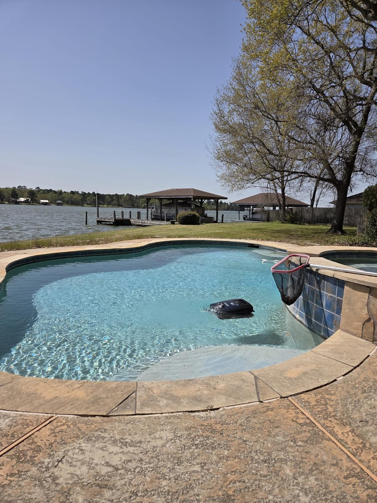 Beatbot AquaSense 2 Ultra Cordless Robotic Pool Cleaner for Complex Pools, Mapping with AI Camera, 5-in-1 Cleaning, Smart Surface Parking, Skimmer with APP Control, Water Clarification - Dark Green customer photo 1