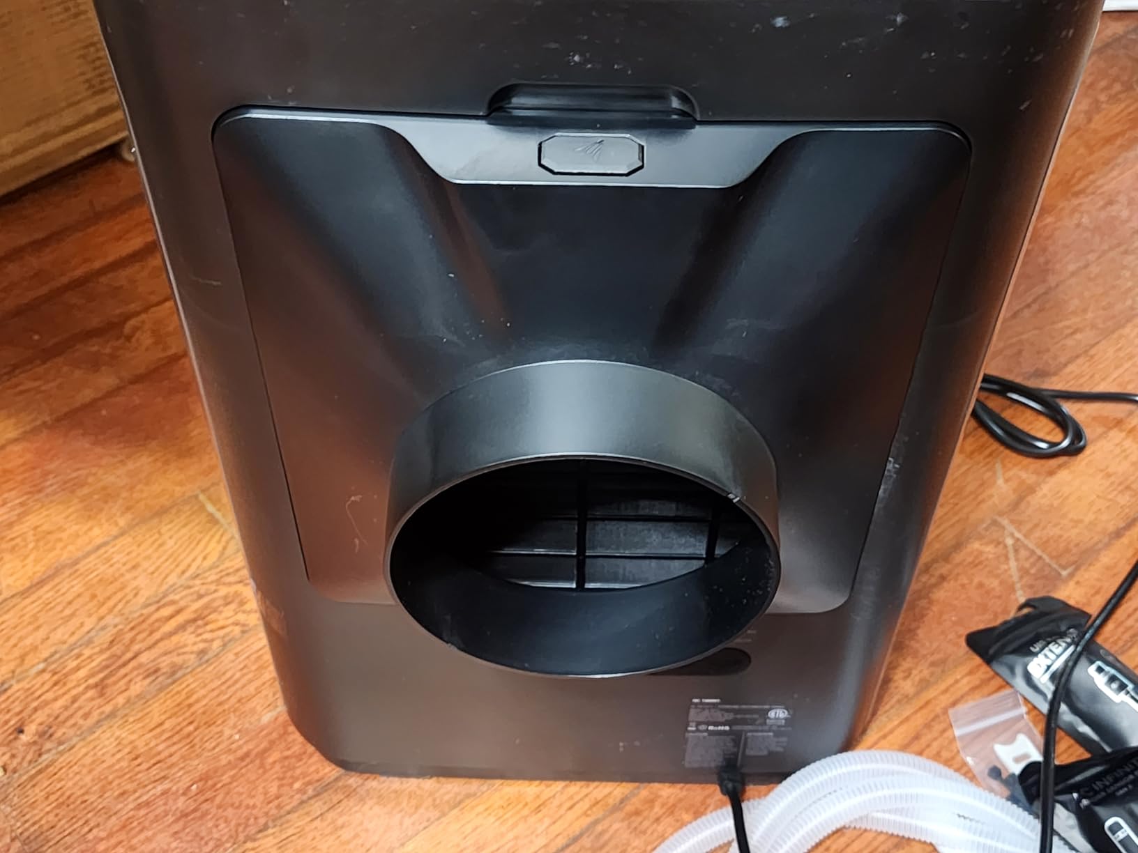 AC Infinity HYDRONE 7, Smart Plant Dehumidifier, Humidity and VPD Control | 10 Drying Levels, Precise Rotary Motor, AI Targeting, Effective in Hot/Cold Environments, for 4-6 Plants in Grow Tents customer photo 2