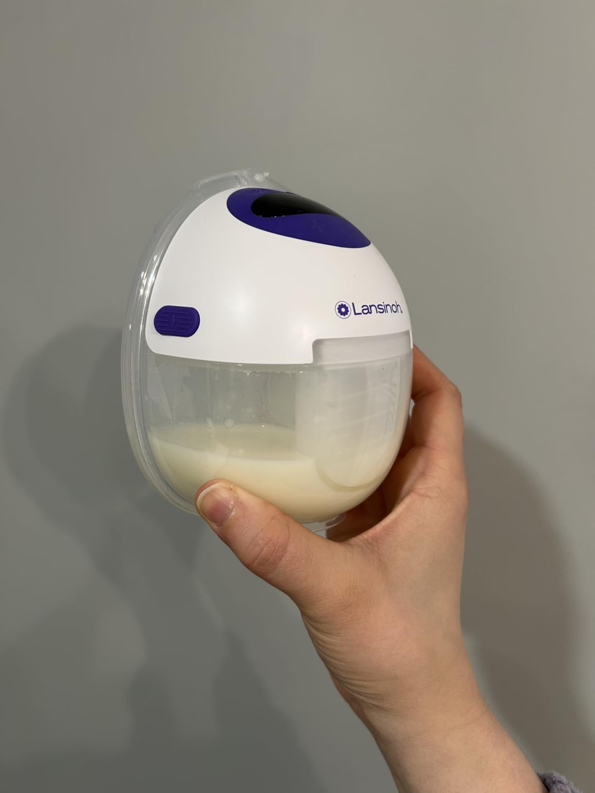 Lansinoh Discreet Duo Flow Wearable Breast Pump, 4 Pumping Modes, 9 Levels Hospital Strength Suction customer photo 1
