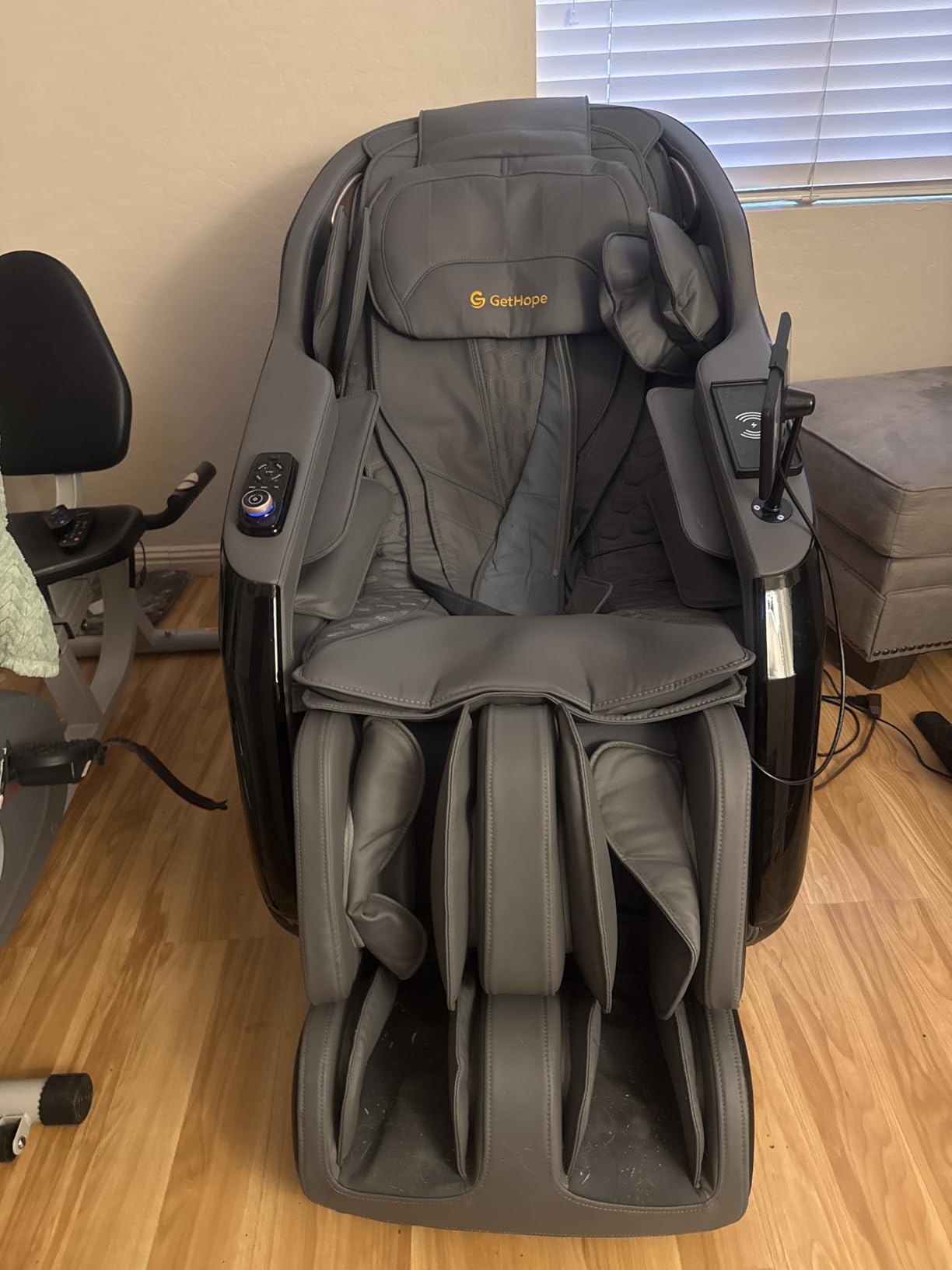 4D Massage Chair Full Body - 53.2