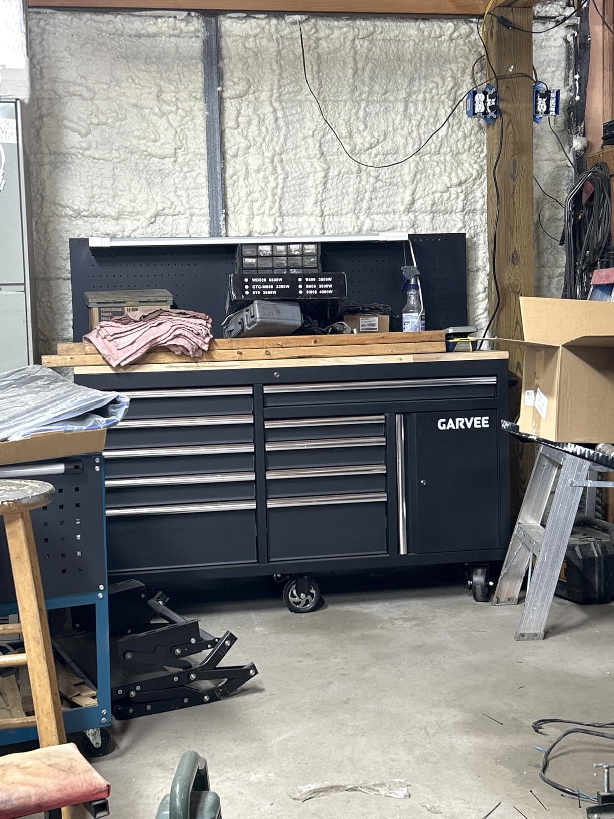 Garvee 60 in Rolling Tool Chest, 10 Drawers Mobile Garage Tool Cabinet | Heavy Duty 1750 LBS Load Workbench with Pegboard & Charging Station for Workshop, Black customer photo 1