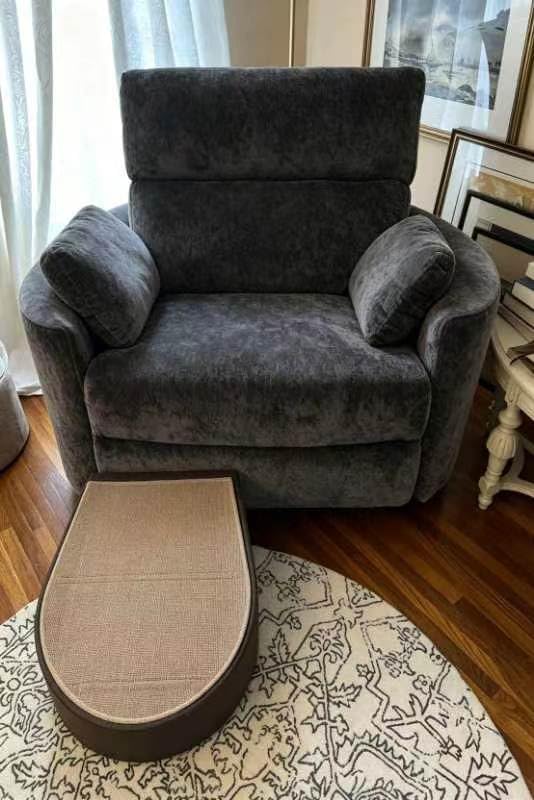 450lbs Oversized Power Recliner Chair, 52