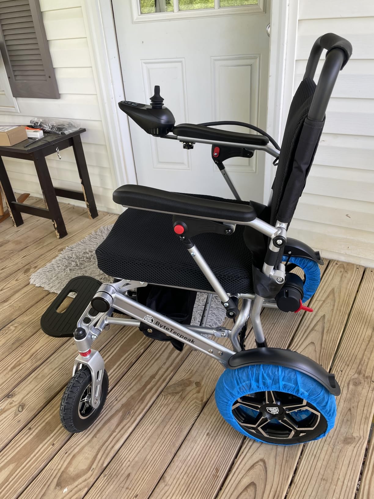 [2026 Upgrade] Electric Wheelchairs for Adults Foldable,Lightweight Motorized Wheelchairs for Seniors,Support 330 Lbs,15 Miles,Power Wheelchair for All-Terrain,500W Motor Wheelchair,Airline Approved customer photo 1