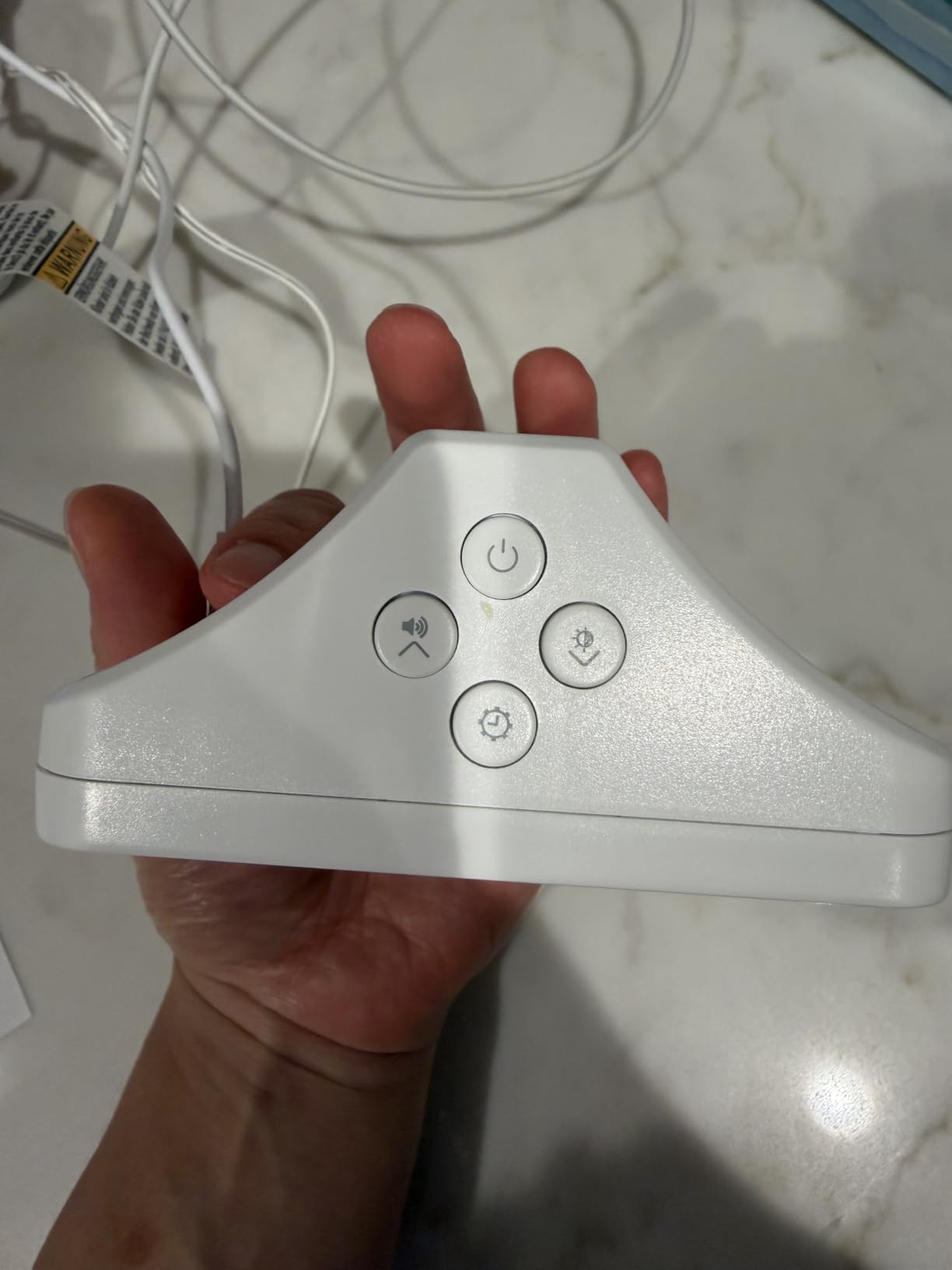 Indoor Air Quality Monitor for Home, CO2 Detector with PM2.5 PM10, Formaldehyde TVOC Sensor, AQI Temperature Humidity Display (White) customer photo 1