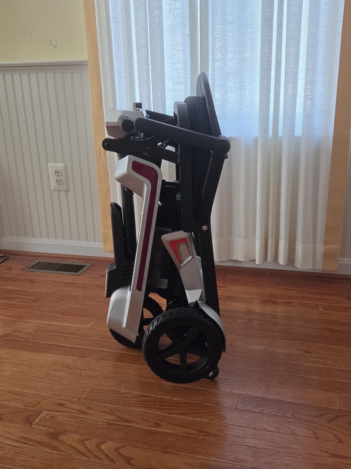 3 Wheel Folding Lightweight Mobility Scooter for Seniors & Adults, M3 Silver, Airline-friendly dual 8Ah batteries, up to 20 miles, 30 lb frame, 33 in turning radius, folds for tight halls, stores, cars customer photo 1