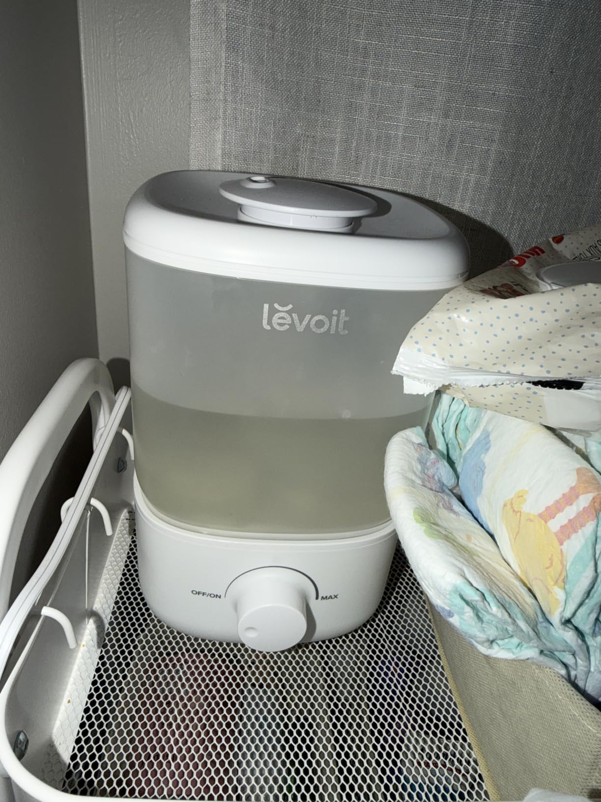 LEVOIT Humidifiers for Bedroom, 4.2L Top Fill for Large Room, 42H Runtime | 42H Runtime, Easy to Clean, 21dB Quiet Cool Mist for Baby, Plants, Night Light, Essential Oil Diffuser customer photo 1