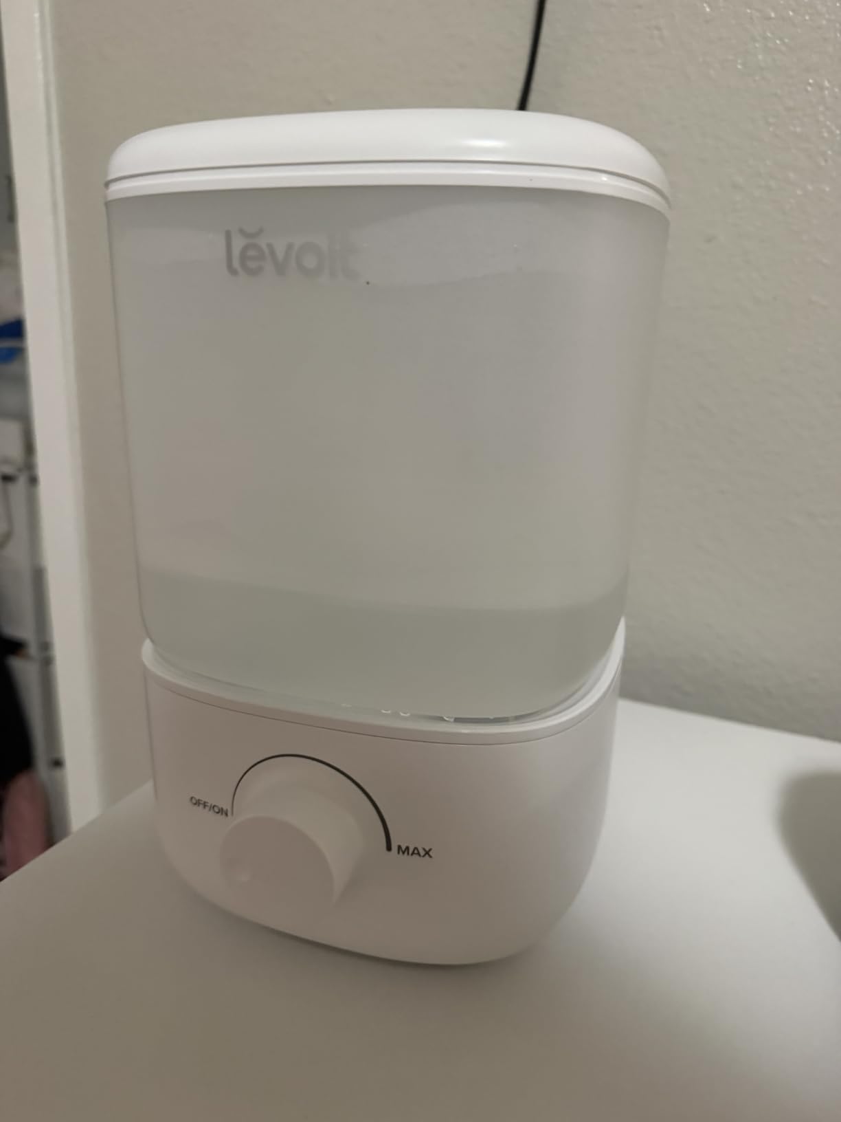 LEVOIT Humidifiers for Bedroom, 4.2L Top Fill for Large Room, 42H Runtime | 42H Runtime, Easy to Clean, 21dB Quiet Cool Mist for Baby, Plants, Night Light, Essential Oil Diffuser customer photo 2