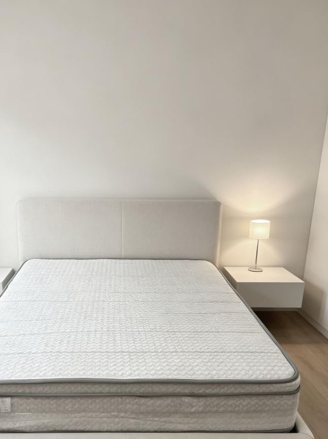 Novilla 12 Inch King Size Mattress, Hypoallergenic & Back Pain Relief, Hybrid King Mattresses in a Box with Smarts Coils, Fiberglass Free CertiPUR-US Certified Colchones No Box Spring Needed customer photo 2