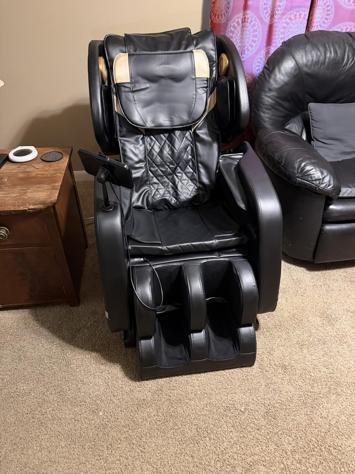 Megashock SL Track 2026 Massage Chair Full Body, Zero Gravity Massage Chair with Back Heat, 12 Fixed Rollers, Foot Massage, Airbag Massage and Bluetooth Speaker for Home and Office customer photo 1