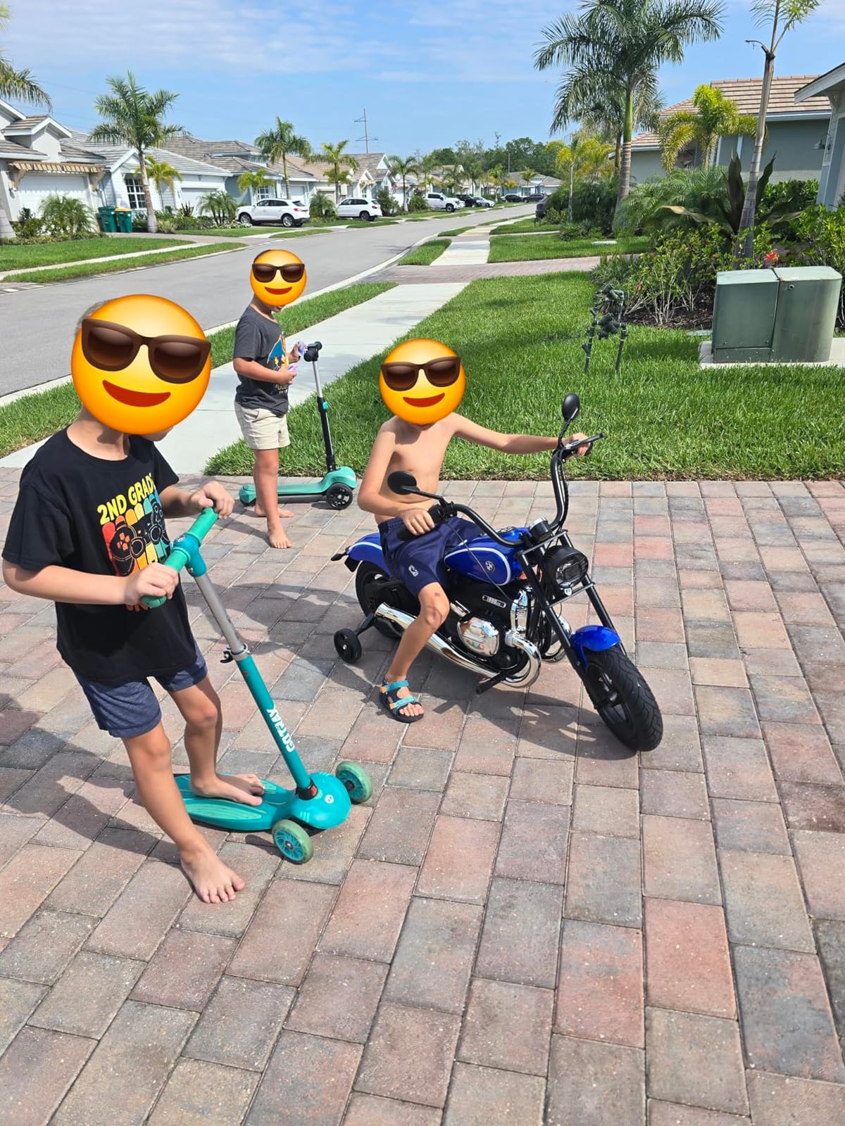ANPABO Licensed BMW 24V Kids Electric Motorcycle for Kids 5-8, Blue | Electric bike w/peak 300W brushless motor, up to 12 Miles & 13MPH, RGB lights, removable training wheels, UL-2272 certified customer photo 1