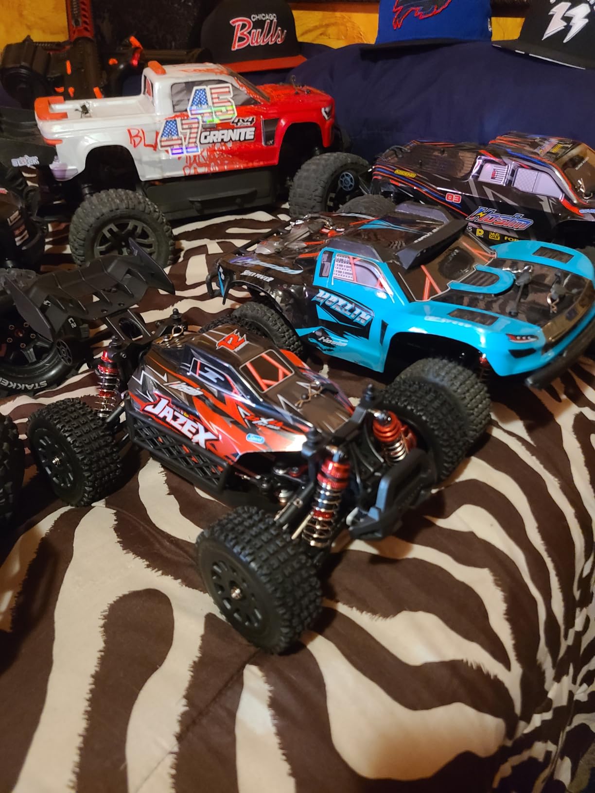Hosim 1/14 Brushless RC Car for Adults & Boys 60KM/H, 4WD Hobby RC Trucks | All-metal Drivetrain & Aluminum Chassis, Oil-filled Shocks, 2847 3100KV Brushless Motor, 2*1500mAh Battery for 40Min Runtime customer photo 2