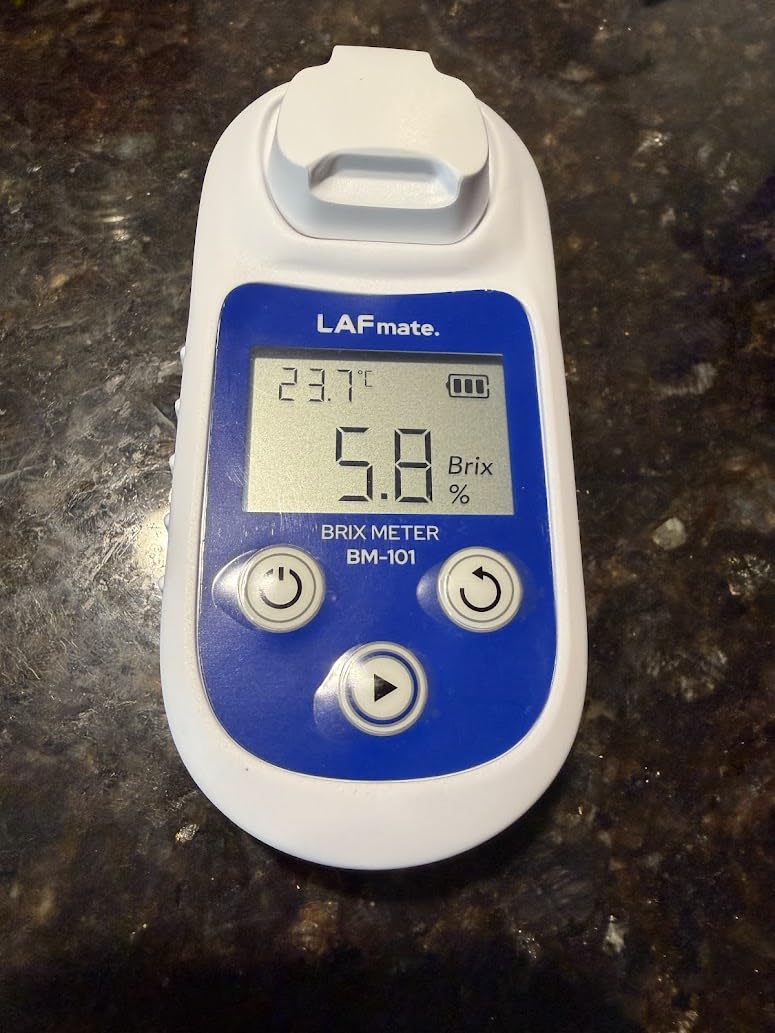 Digital Refractometer Range 0-55 BM101 Brix Refractometer with ATC, IP65 customer photo 1
