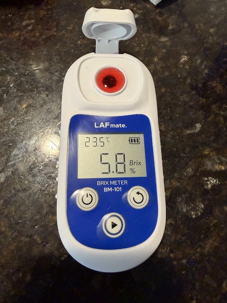 Digital Refractometer Range 0-55 BM101 Brix Refractometer with ATC, IP65 customer photo 2