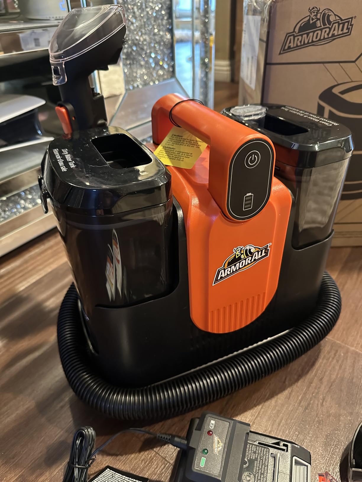 Armor All DSCC2001 0901 20V Cordless Carpet & Upholstery Spot Cleaner customer photo 2