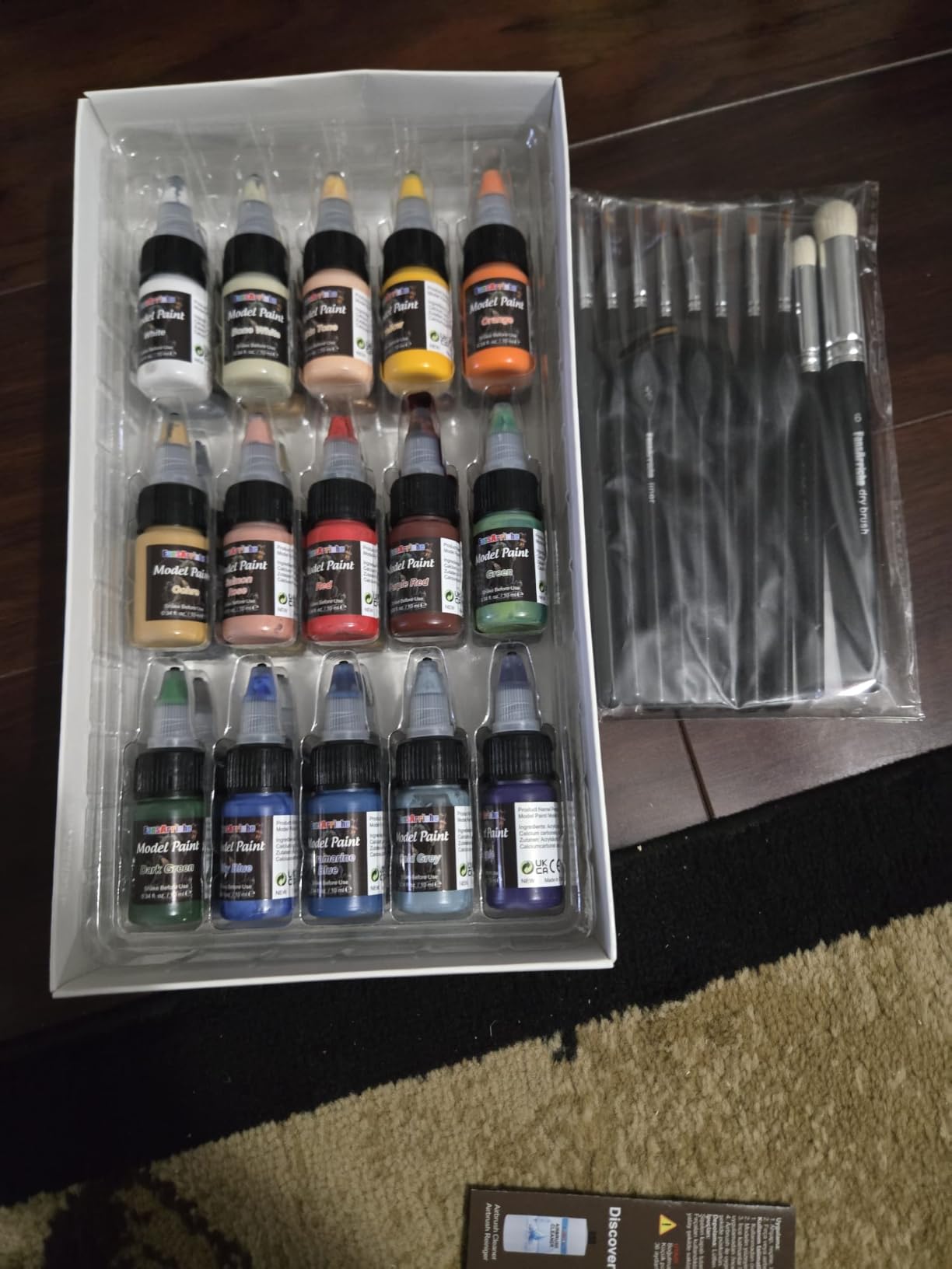 FansArriche Model Paint, 28 Colors with 2 Thinners, 8 Brushes & 2 Drybrush | Airbrush Compatible Miniature Paint Set, Acrylic Model Paint and Brush Set for Miniatures, Gaming Figures, 3D Prints & Crafts customer photo 2