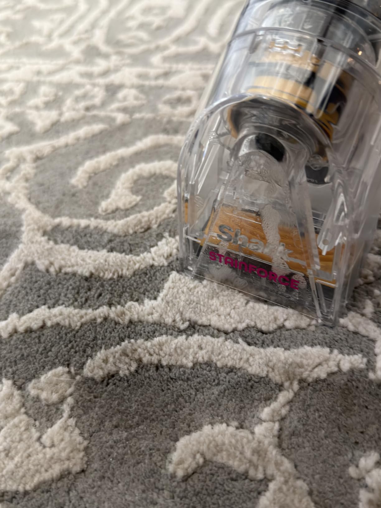 Shark StainForce Cordless Stain, Odor & Urine Remover, 1 Tool, HX095BRN | For Carpets, Area Rugs, Upholstery, Cars & Outdoors, Dual-Activated Formula, Stain Eliminator Tool, Beige customer photo 2