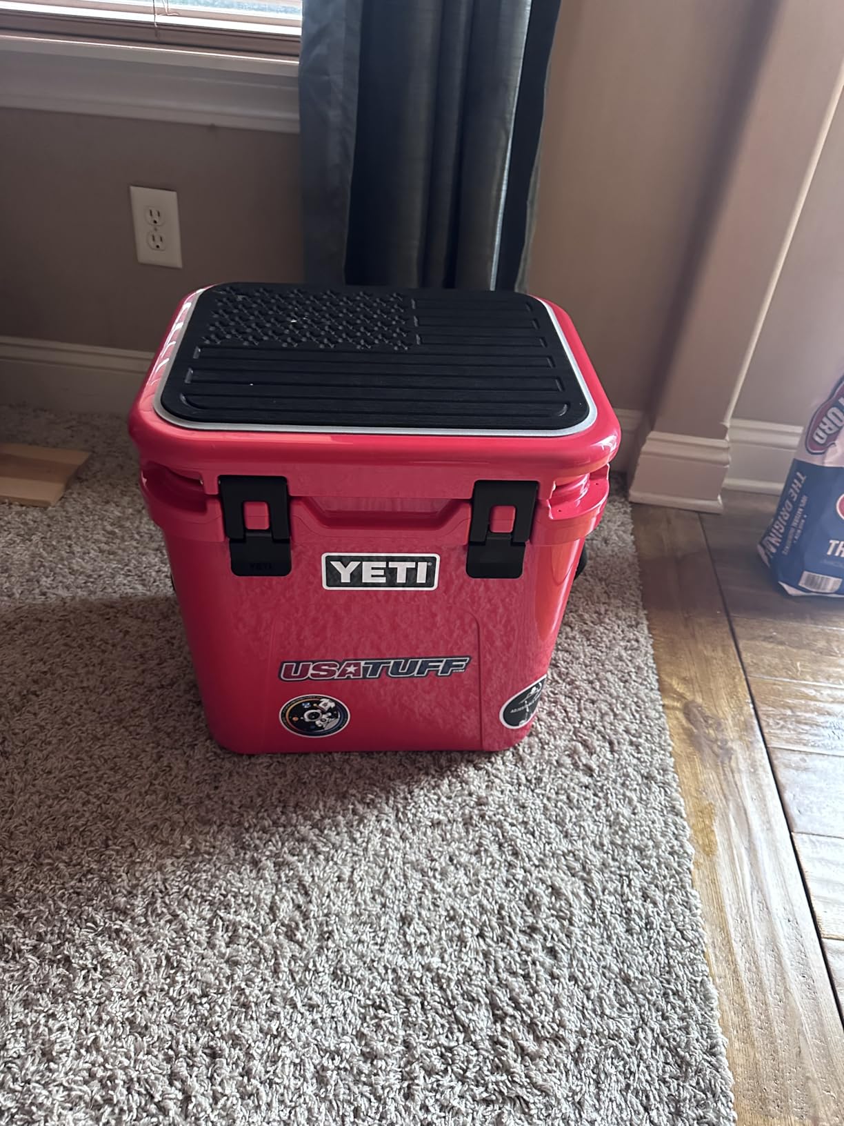 YETI Roadie 24 2.0 Hard Cooler with DoubleDuty Shoulder Strap and Drain Plug customer photo 1