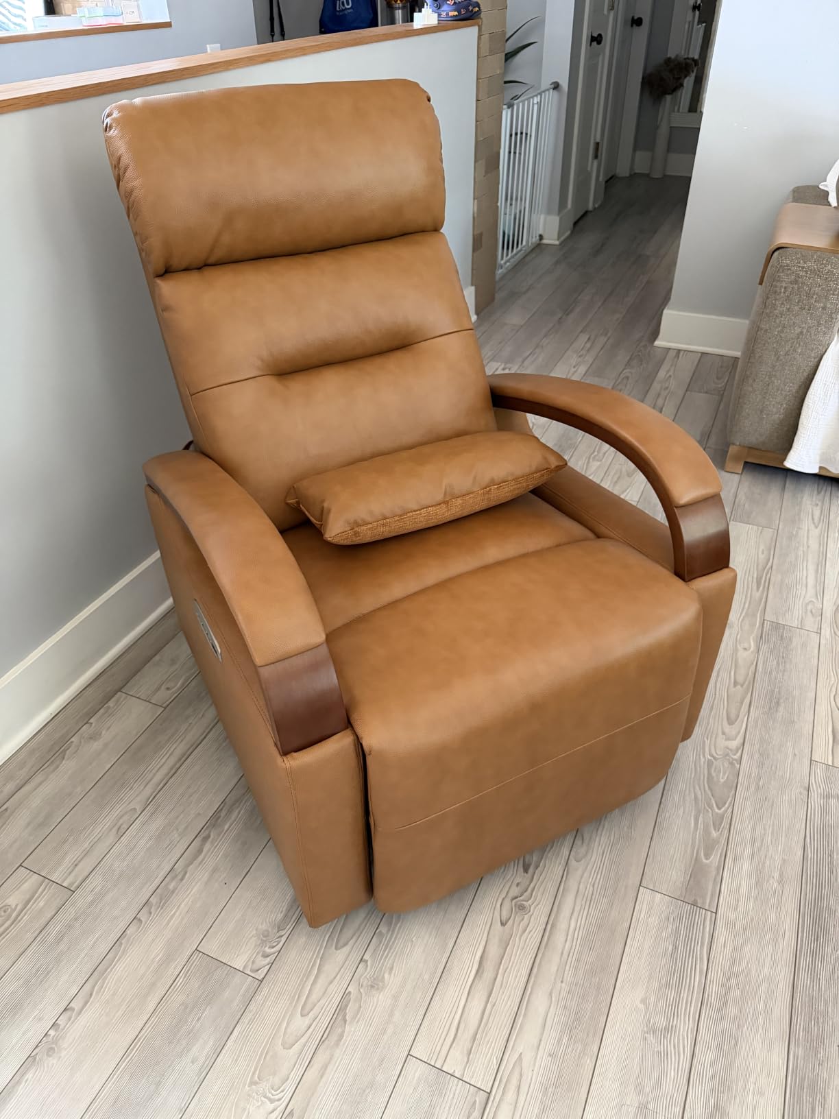 AEDI Triple-Motor Genuine Leather Zero Gravity Power Recliner, Dark Blue | Solid Wood Armrests, Power Headrest, Lumbar Support, USB & Type-C Charging customer photo 1