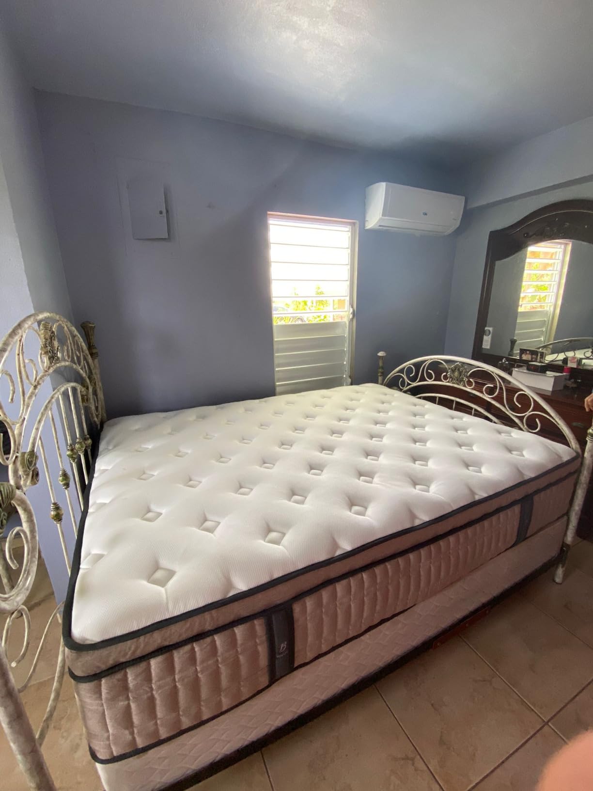 BedStory Extra Firm King Mattress 14 inch - Pain-Relieving Hybrid Mattress for Extra Lumbar & Hip Support - No Sagging Bed in a Box - 365-Night Trial - No Odor, Fiberglass-Free, CertiPUR-US Certified customer photo 2