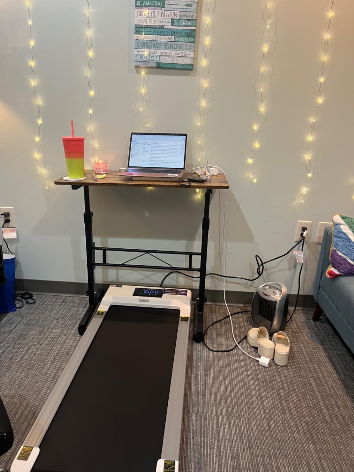 Superun Walking Pad with 6% Incline, 2.5HP Treadmill, 0.6-3.8 MPH, 300 lbs | 2.5HP Quiet Motor - 0.6-3.8 MPH portable under desk treadmill for home office operates below 45dB for quiet typing. customer photo 2