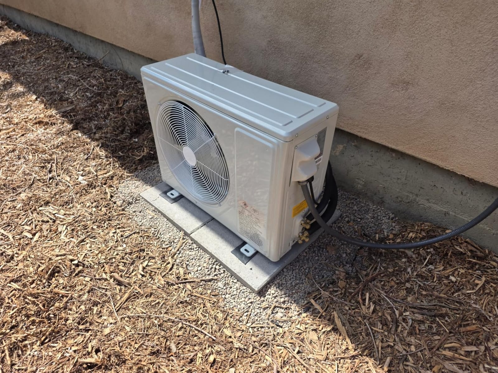 12000BTU Mini Split Air Conditioner Heat Pump, 19 SEER2 Inverter Compressor AC Unit Cools Rooms up to 750 Sq. Ft, 115V Ductless Split AC with Pre-Charged Condenser & Installation Kit(White) customer photo 1
