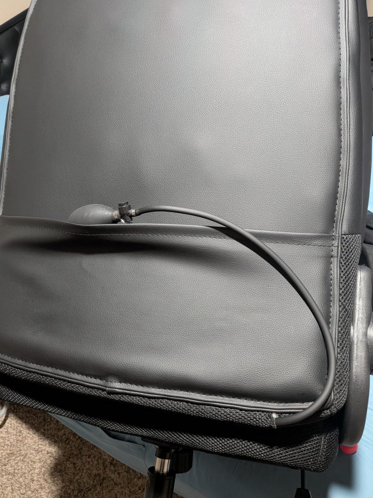 CIOMAN 500lbs Big and Tall Office Chair with Inflatable Lumbar Support, Rubber Wheels Executive Chair with Rocking Function, High Back Wide Cushion Ergonomic Desk Chair for All-Day Sitting, Black customer photo 2