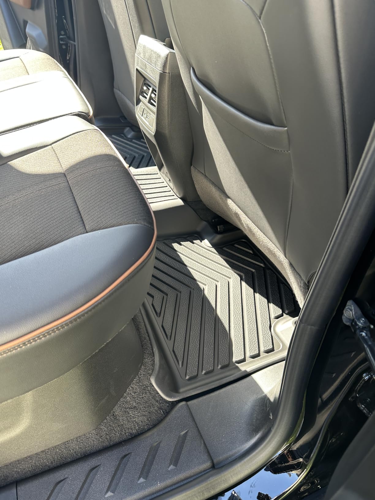 Michelin Vehicle Mats for 2020-2026 Mercedes Benz GLE SUV (W167) 5 Seat | Fit GLE350/450/450e/580/53 AMG/63 AMG S Performance 5-Seat, Not fit Coupe&7-Seat, Floor Mats&Backrest/Trunk Mat, 7PCS, Premium customer photo 2